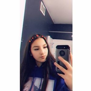 Meet your Posher, Crystal